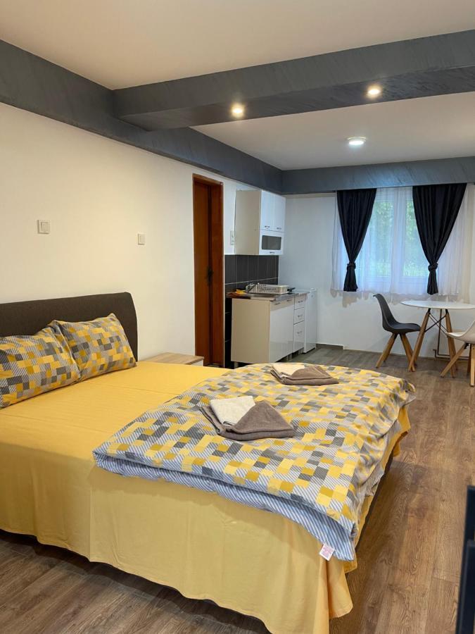 Apartments Lalovic ชาเบลียค ภายนอก รูปภาพ